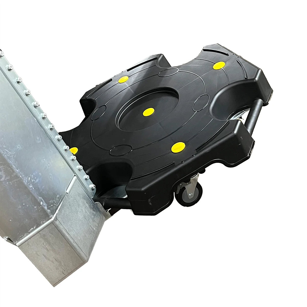 Schwarzer Wheel Dolly mit gelben Auflagepunkten und seitlichen Grifföffnungen an der Sprint-TL-Aufnahme